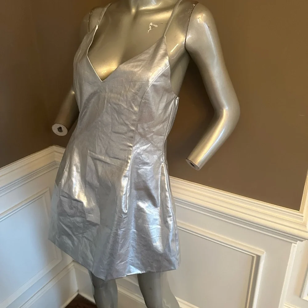 NWT AKIRA Silver Metallic Mini Bodycon Dress Sz Large - Picture 4 of 6